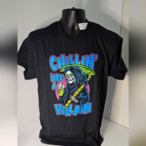 Mens med (38-40) Chillin Like A Villain Graphic Tee